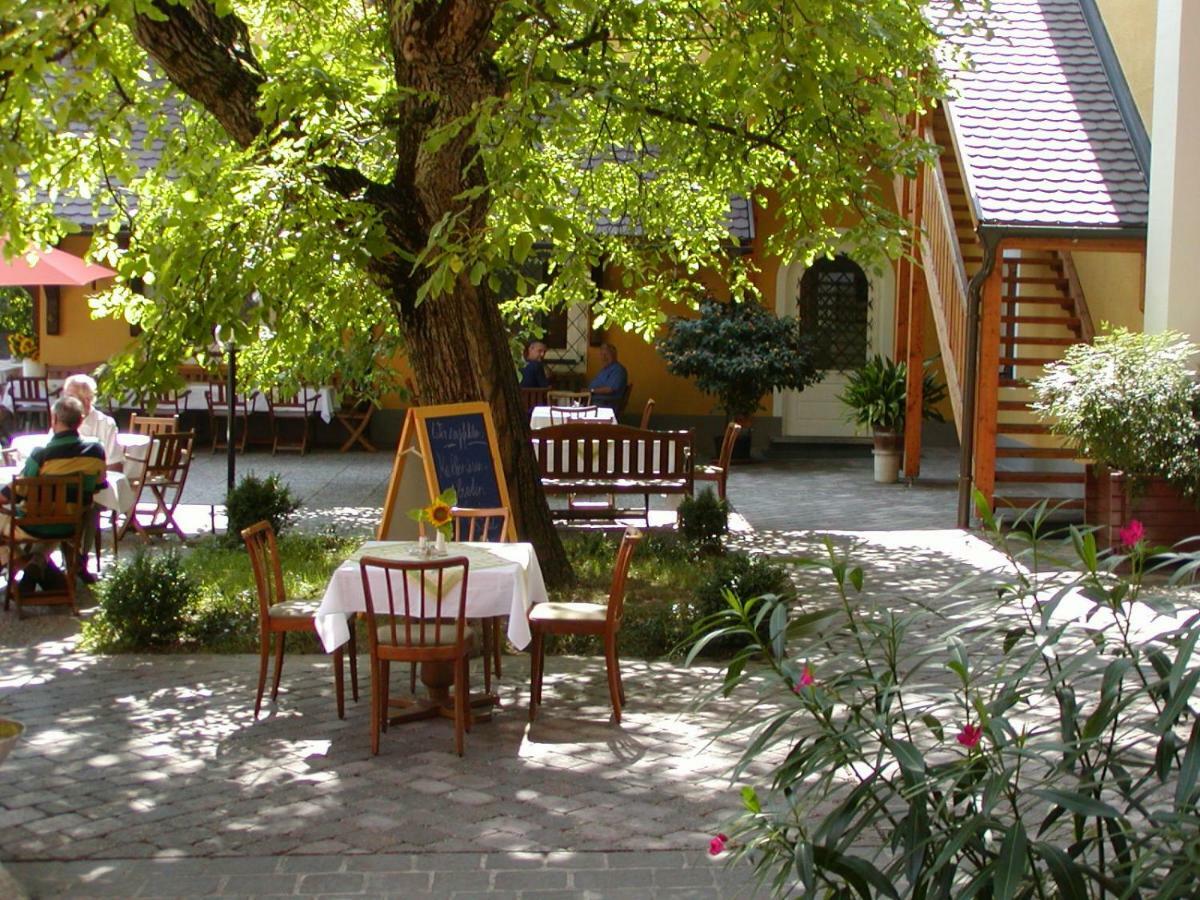 Gasthof Böhm Persenbeug Exterior foto
